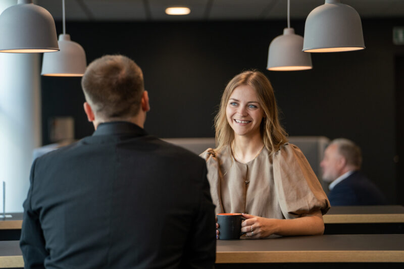 Emilie og Kaare i samtale rekruttering aalborg